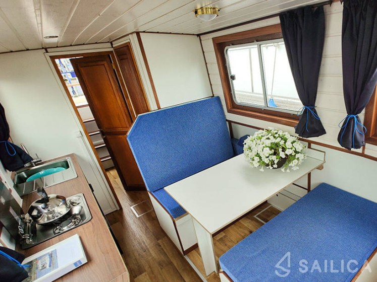 Custom Built - Yacht Charter Sailica