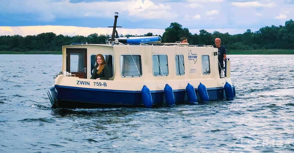 Custom Built - Yacht Charter Sailica