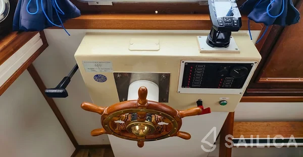 Custom Built - Yacht Charter Sailica