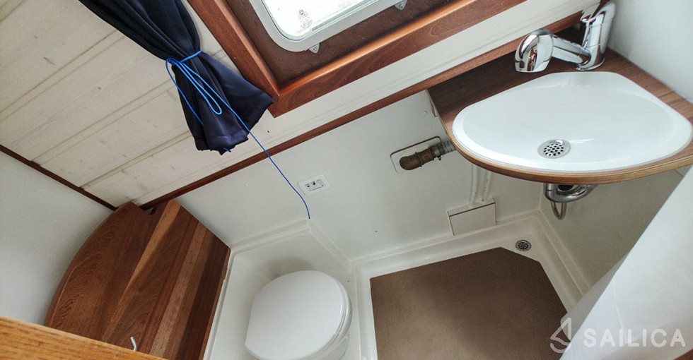 Custom Built - Yacht Charter Sailica