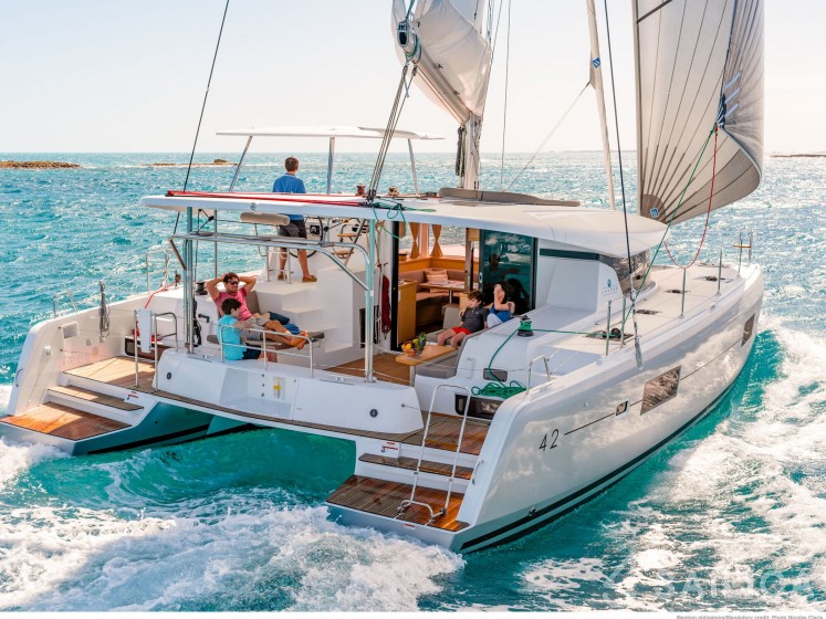 Lagoon 42 - Yacht Charter Sailica