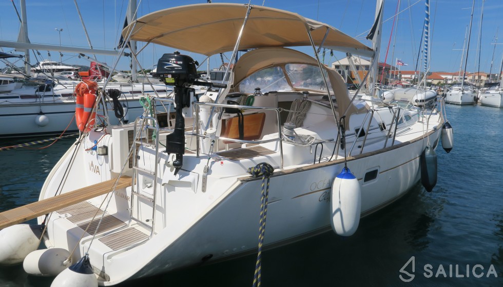 Oceanis 423 - Yacht Charter Sailica