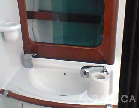 Oceanis 423 - Yacht Charter Sailica