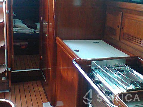 Oceanis 423 - Yacht Charter Sailica