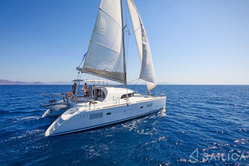 Lagoon 380 S2 - Yacht Charter Sailica