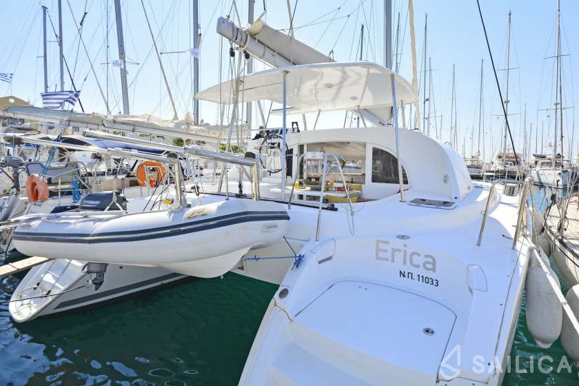 Lagoon 380 S2 - Yacht Charter Sailica