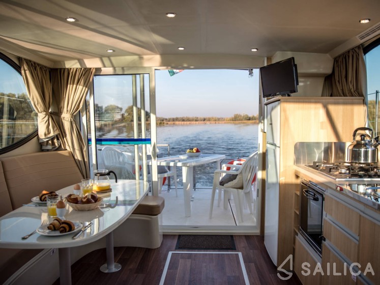 Estivale Quattro - Yacht Charter Sailica