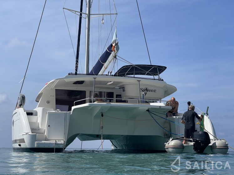 Salina 48 - Yacht Charter Sailica