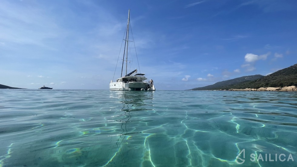 Salina 48 - Yacht Charter Sailica