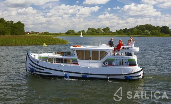 Pénichette 1020 - Yacht Charter Sailica