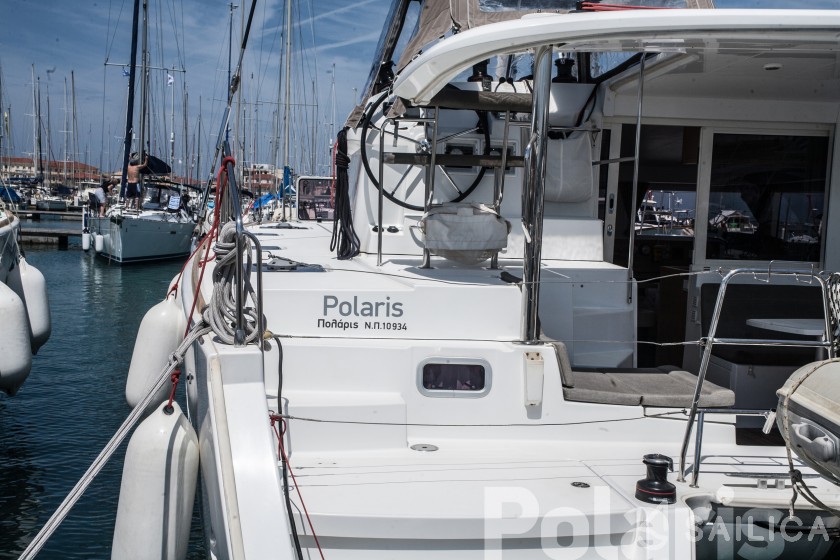 Lagoon 400 S2 - Yacht Charter Sailica