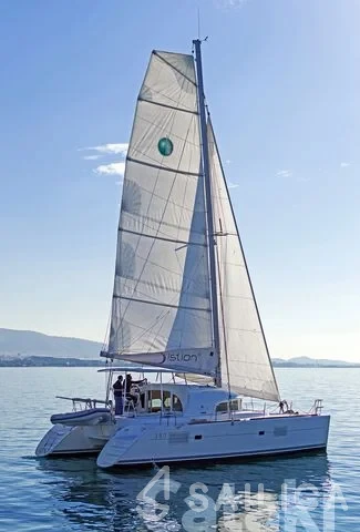 Lagoon 380 S2 - Yacht Charter Sailica