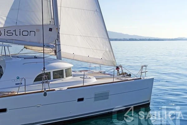 Lagoon 380 S2 - Yacht Charter Sailica