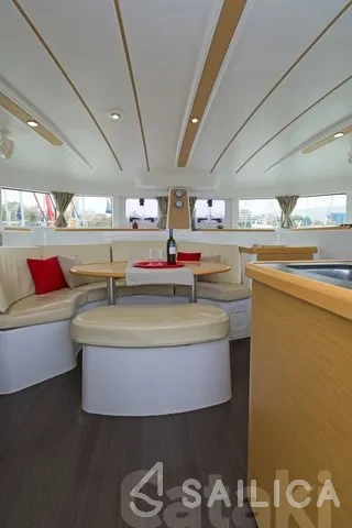 Lagoon 380 S2 - Yacht Charter Sailica