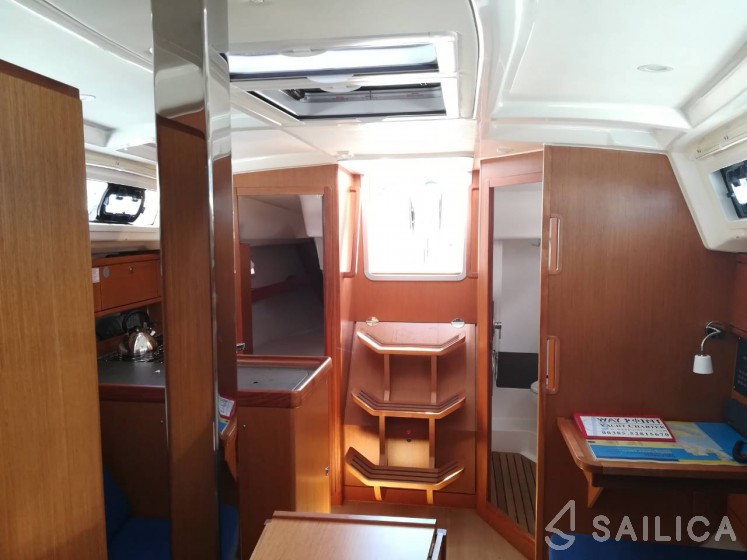Bavaria 34 Cruiser - Yacht Charter Sailica