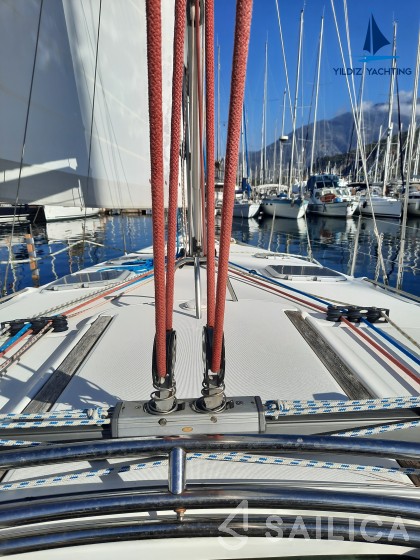 Oceanis 343 - Yacht Charter Sailica