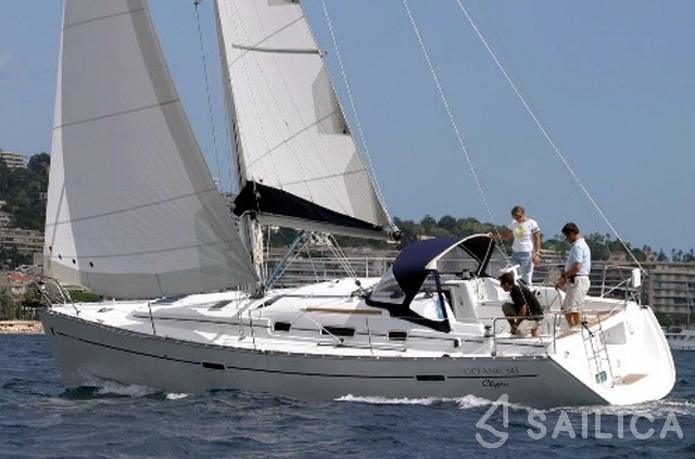 Oceanis 343 - Yacht Charter Sailica