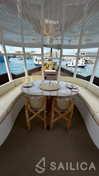 Motoryacht - Yacht Charter Sailica