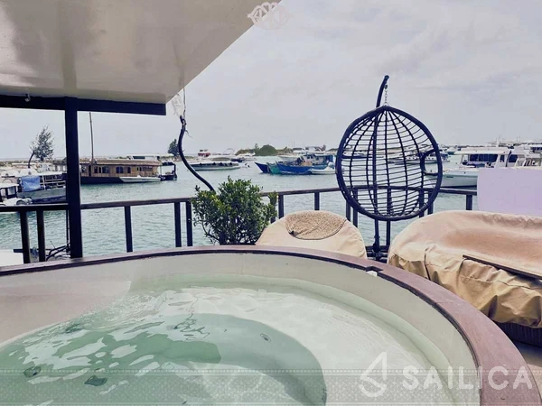 Motoryacht - Yacht Charter Sailica