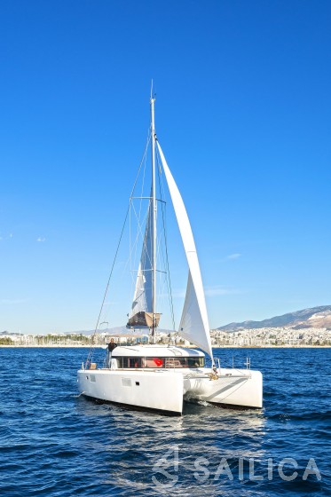 Lagoon 39 - Yacht Charter Sailica