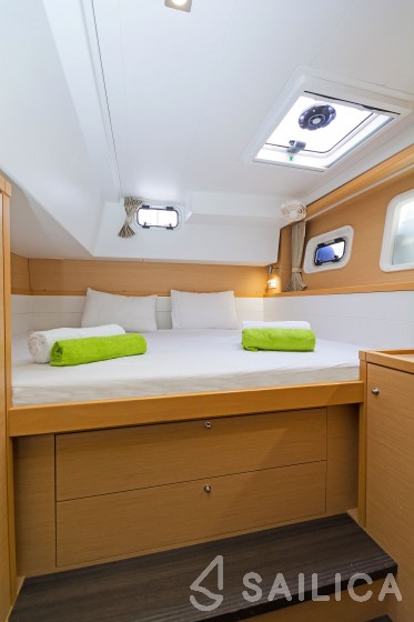 Lagoon 39 - Yacht Charter Sailica