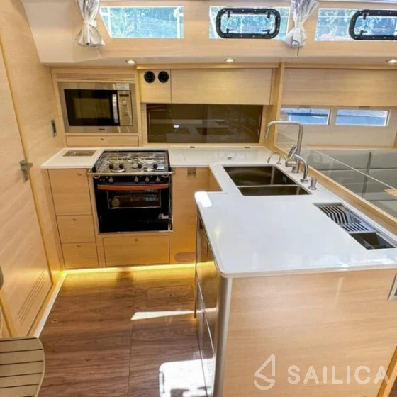 Delta 47 - Yacht Charter Sailica