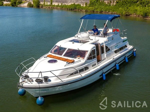 Europa 400 - Yacht Charter Sailica