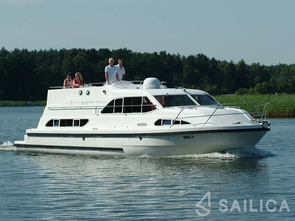 Europa 400 - Yacht Charter Sailica