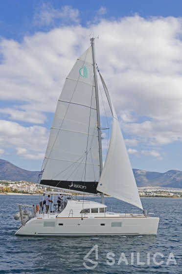 Lagoon 380 - Yacht Charter Sailica