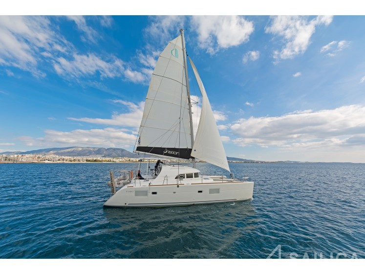 Lagoon 380 - Yacht Charter Sailica