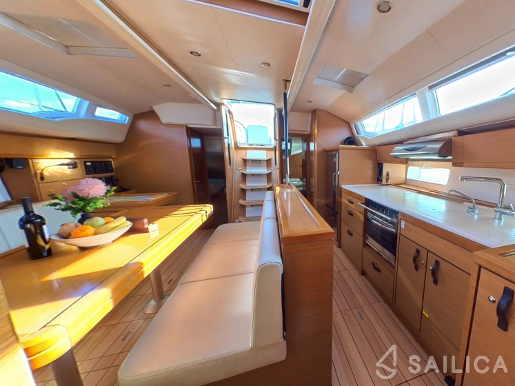 Jeanneau 54 - Yacht Charter Sailica