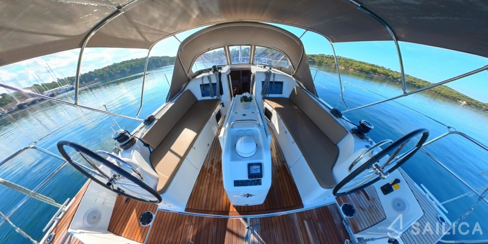 Sun Odyssey 410 - Yacht Charter Sailica