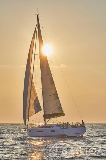 Sun Odyssey 410 - Yacht Charter Sailica