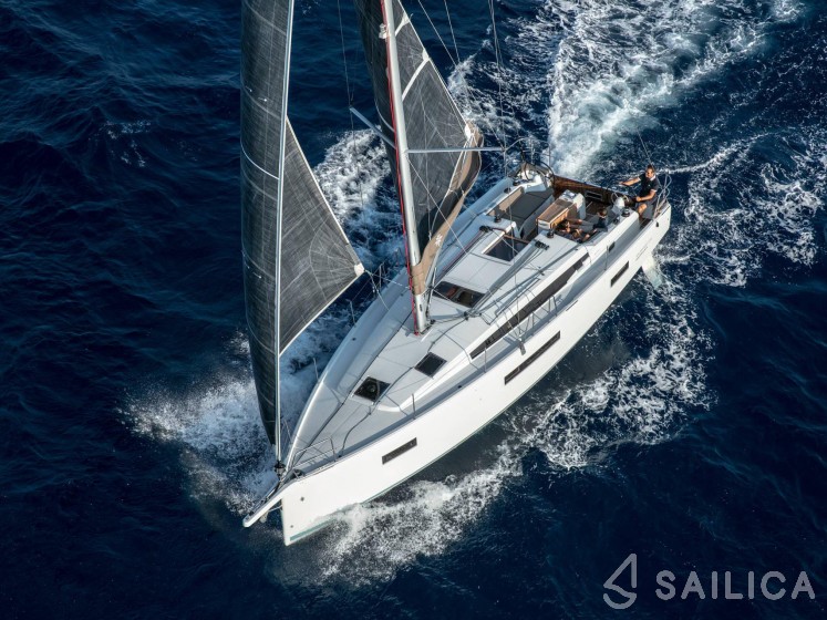 Sun Odyssey 410 - Yacht Charter Sailica