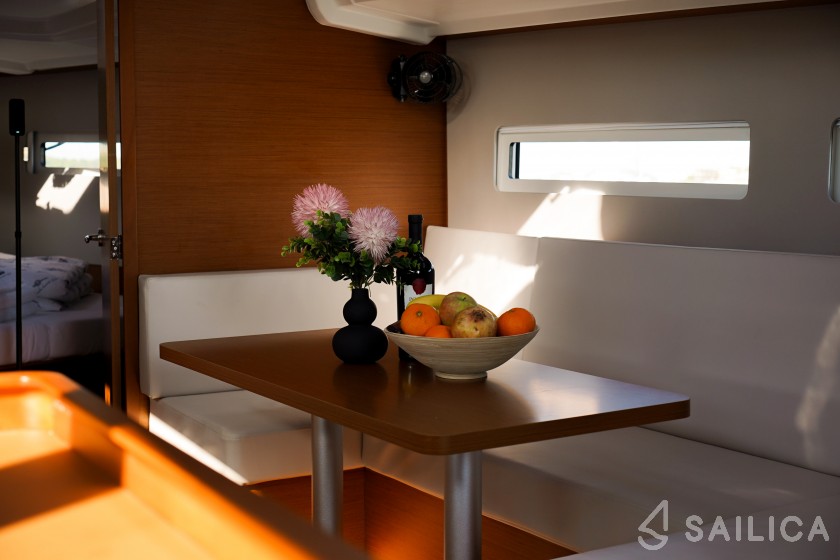 Sun Odyssey 410 - Yacht Charter Sailica