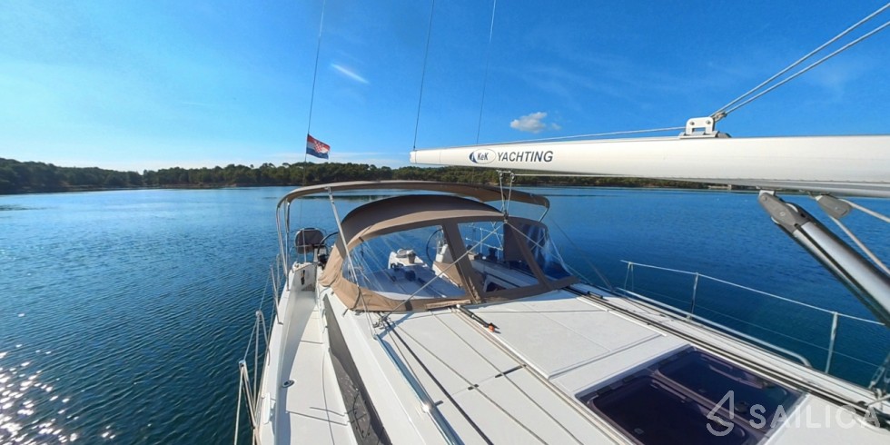 Sun Odyssey 410 - Yacht Charter Sailica
