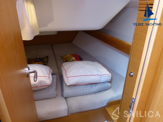 Sun Odyssey 36i - Yacht Charter Sailica