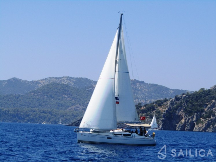 Sun Odyssey 36i - Yacht Charter Sailica