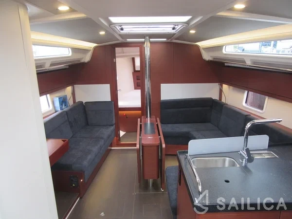 Hanse 388 - Yacht Charter Sailica
