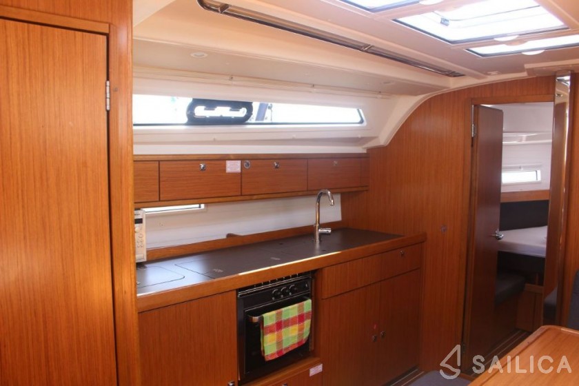 Bavaria 41 Cruiser - Yacht Charter Sailica