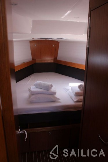 Bavaria 41 Cruiser - Yacht Charter Sailica