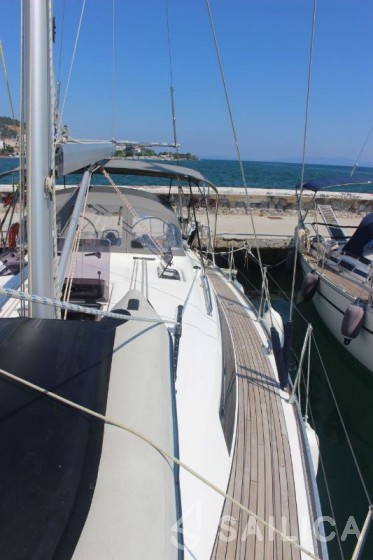 Bavaria 41 Cruiser - Yacht Charter Sailica
