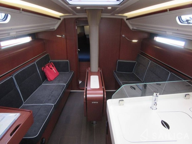 Dehler 34 - Yacht Charter Sailica