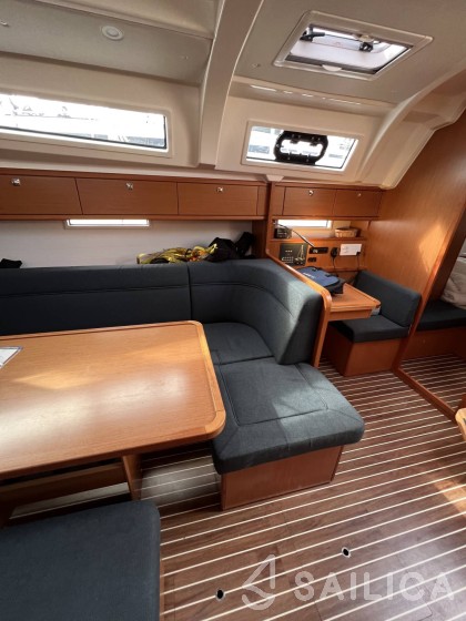 Bavaria C38 - Yacht Charter Sailica