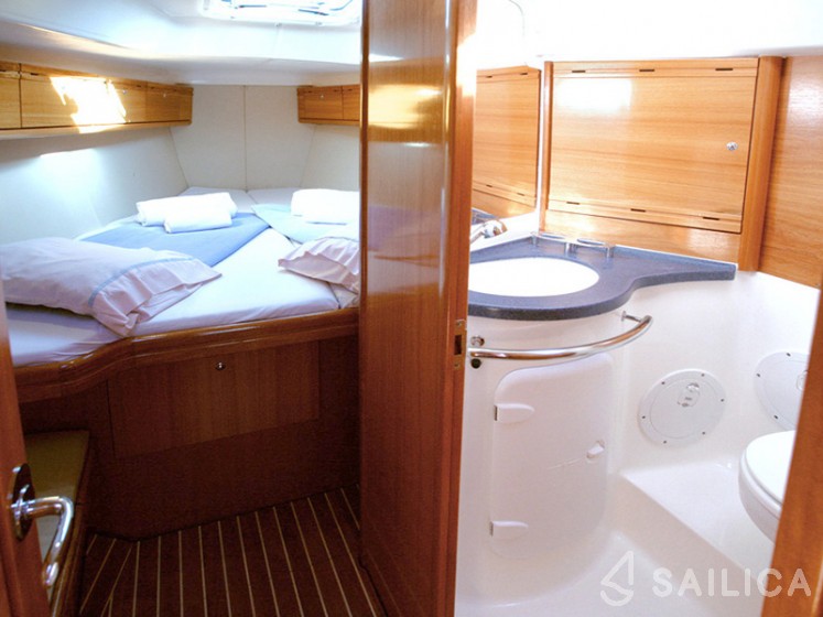 Bavaria 38 Cruiser - Yacht Charter Sailica