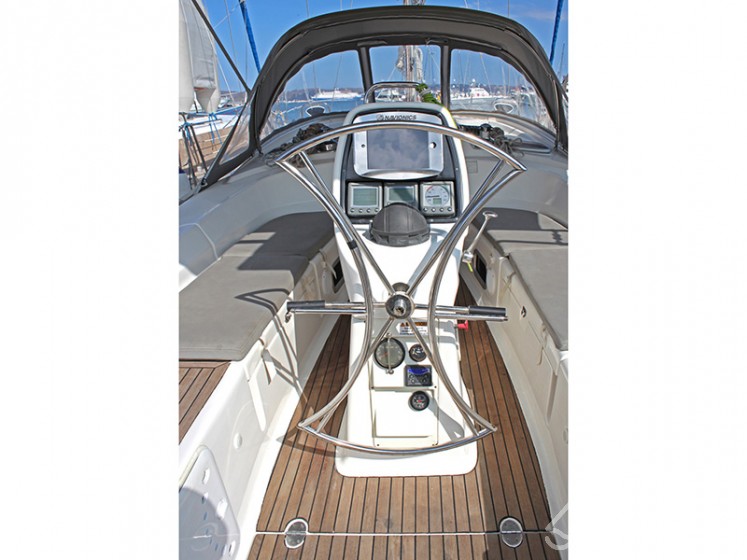 Bavaria 38 Cruiser - Yacht Charter Sailica