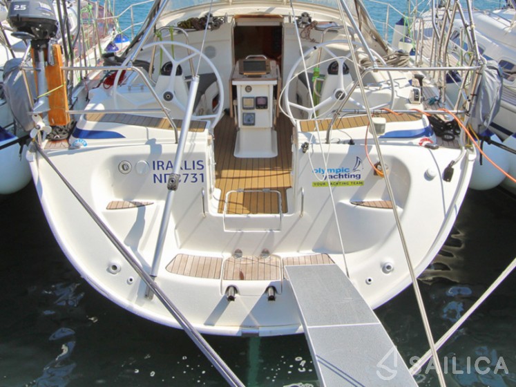 Bavaria 42 Cruiser - Yacht Charter Sailica