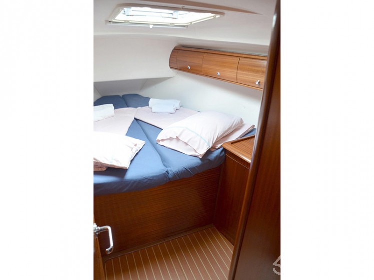 Bavaria 44 - Yacht Charter Sailica
