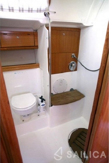 Bavaria 46 Cruiser - Yacht Charter Sailica