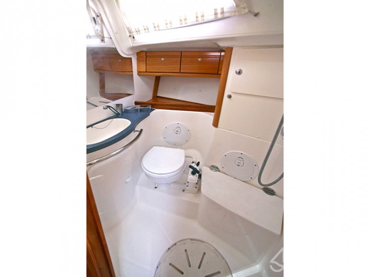 Bavaria 50 Cruiser - Yacht Charter Sailica